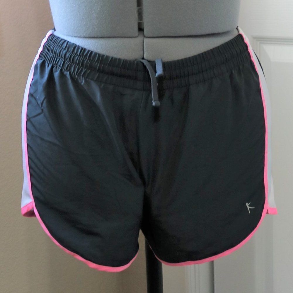 Danskin Now Shorts Size Medium